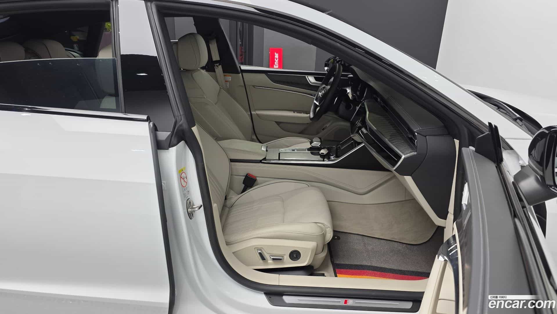 A7 Audi 2025.8-OPTION-015