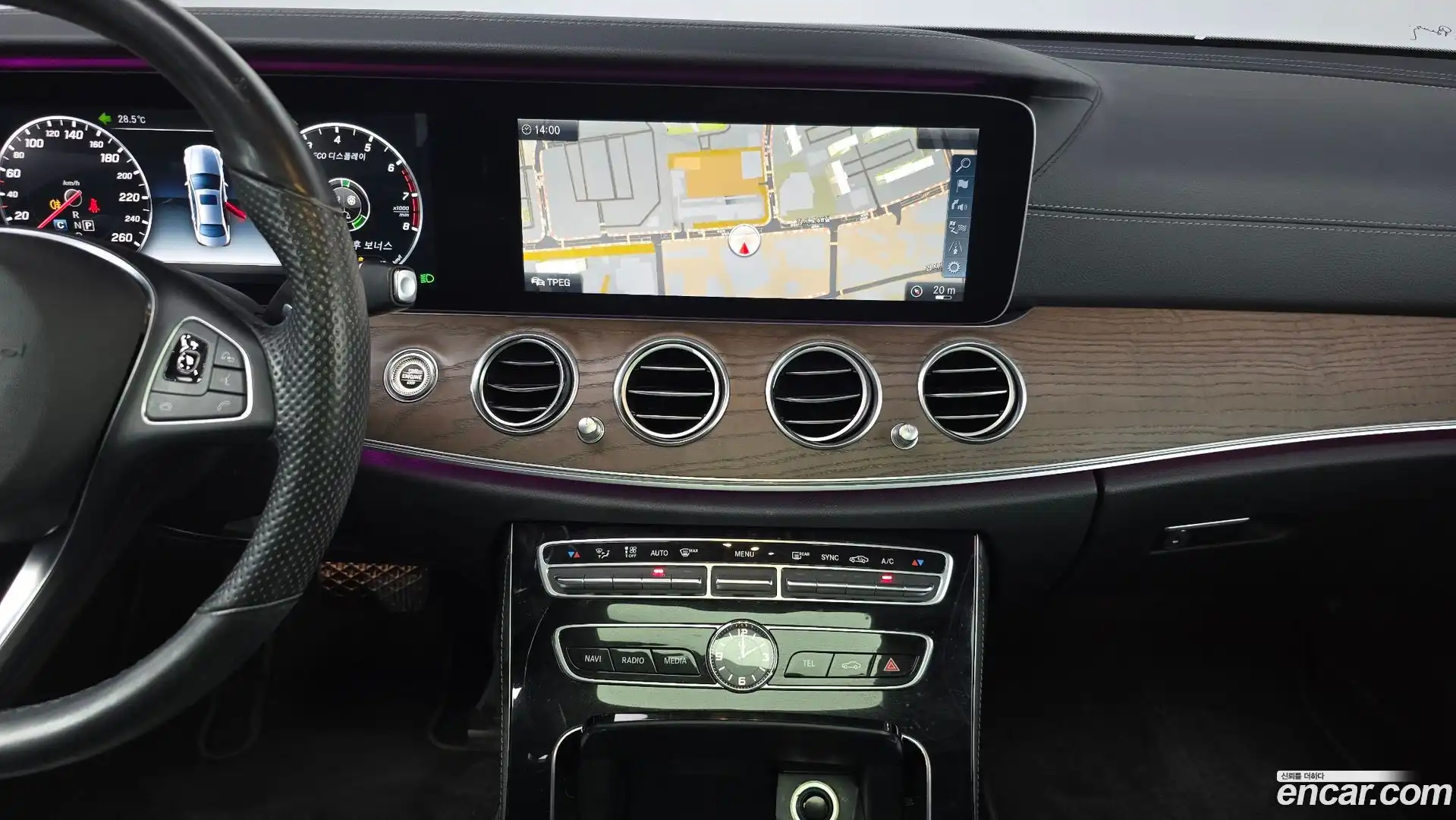 E-Class Mercedes-Benz 2017.2-OPTION-018