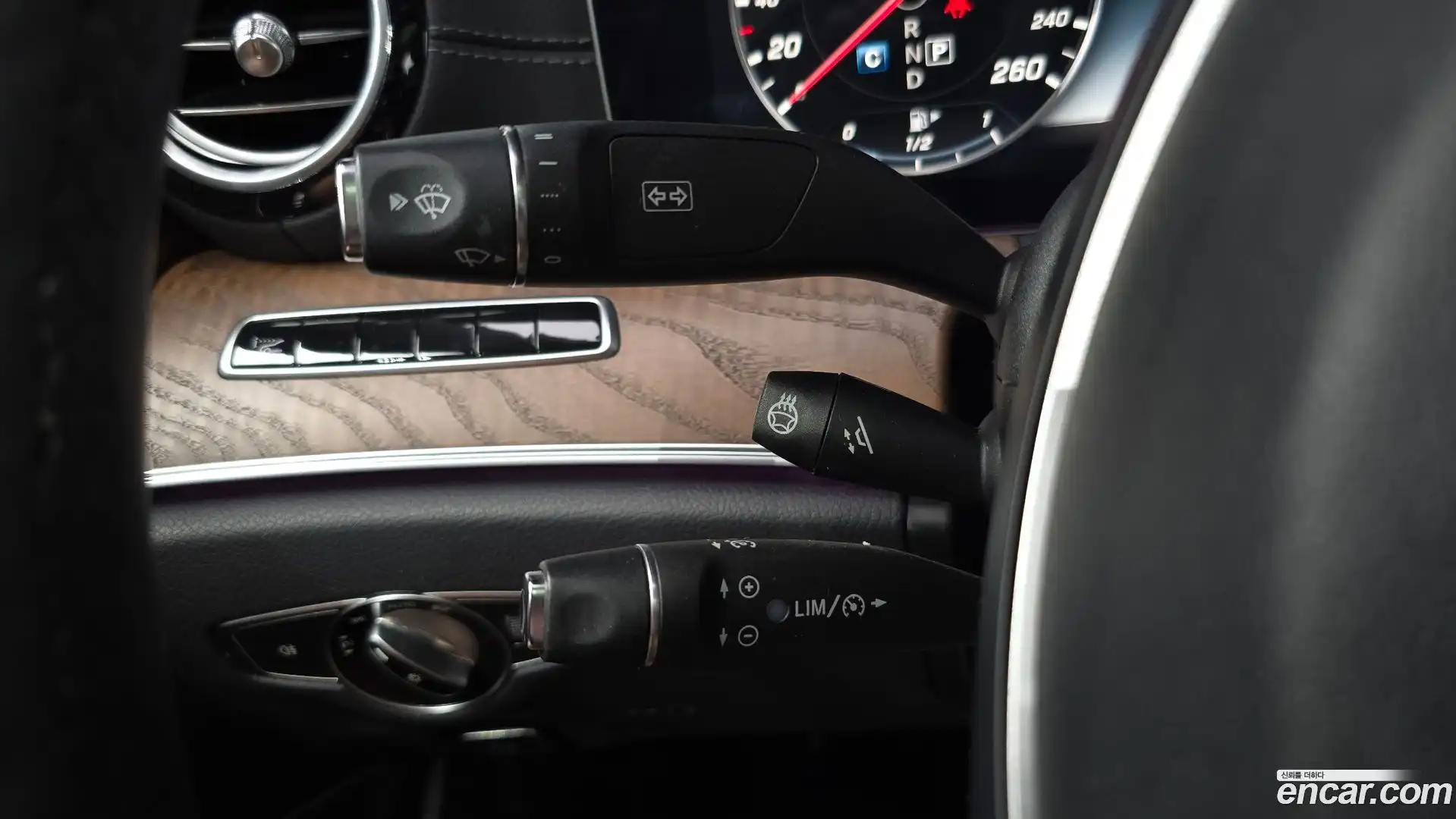 E-Class Mercedes-Benz 2017.2-OPTION-041