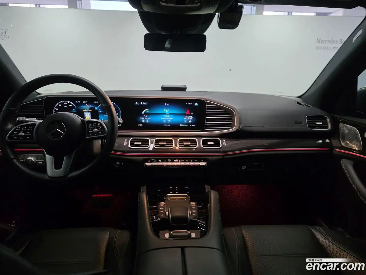 GLE-Class Mercedes-Benz 2022.0-INNER-007