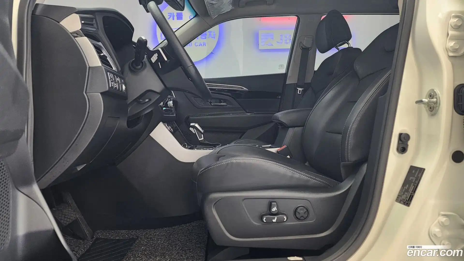 KORANDO KG Mobility 2022.11-OPTION-017
