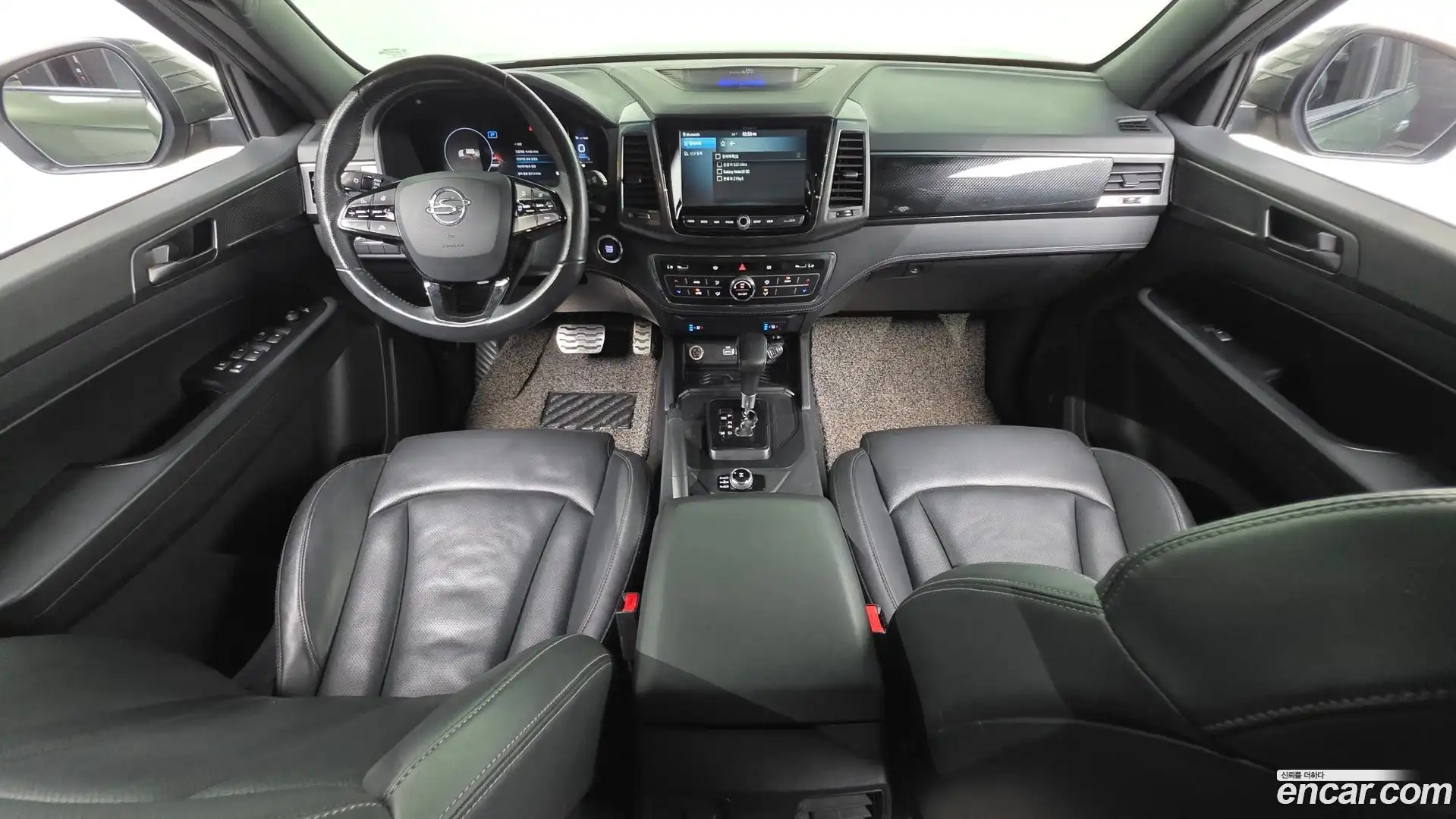 Rexton KG Mobility 2022.2-INNER-007