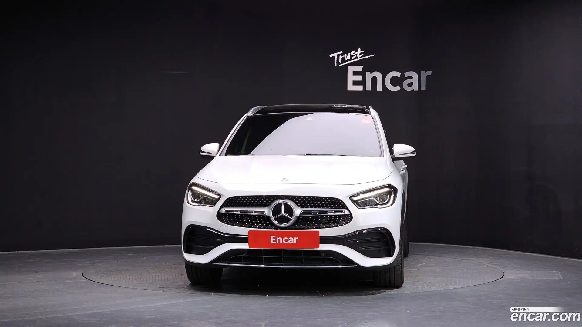 GLA-Class Mercedes-Benz 2020.8-OUTER-003