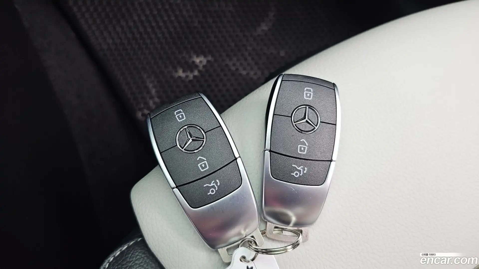 GLA-Class Mercedes-Benz 2020.8-OPTION-022