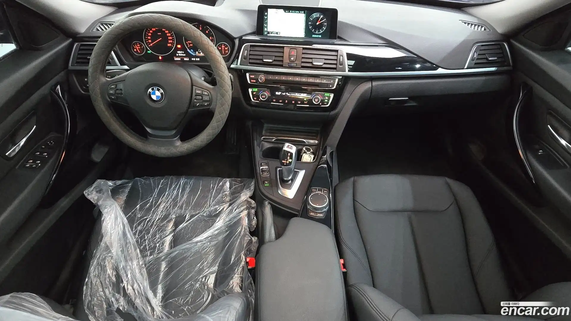 Gran Turismo BMW 2017.8-INNER-007