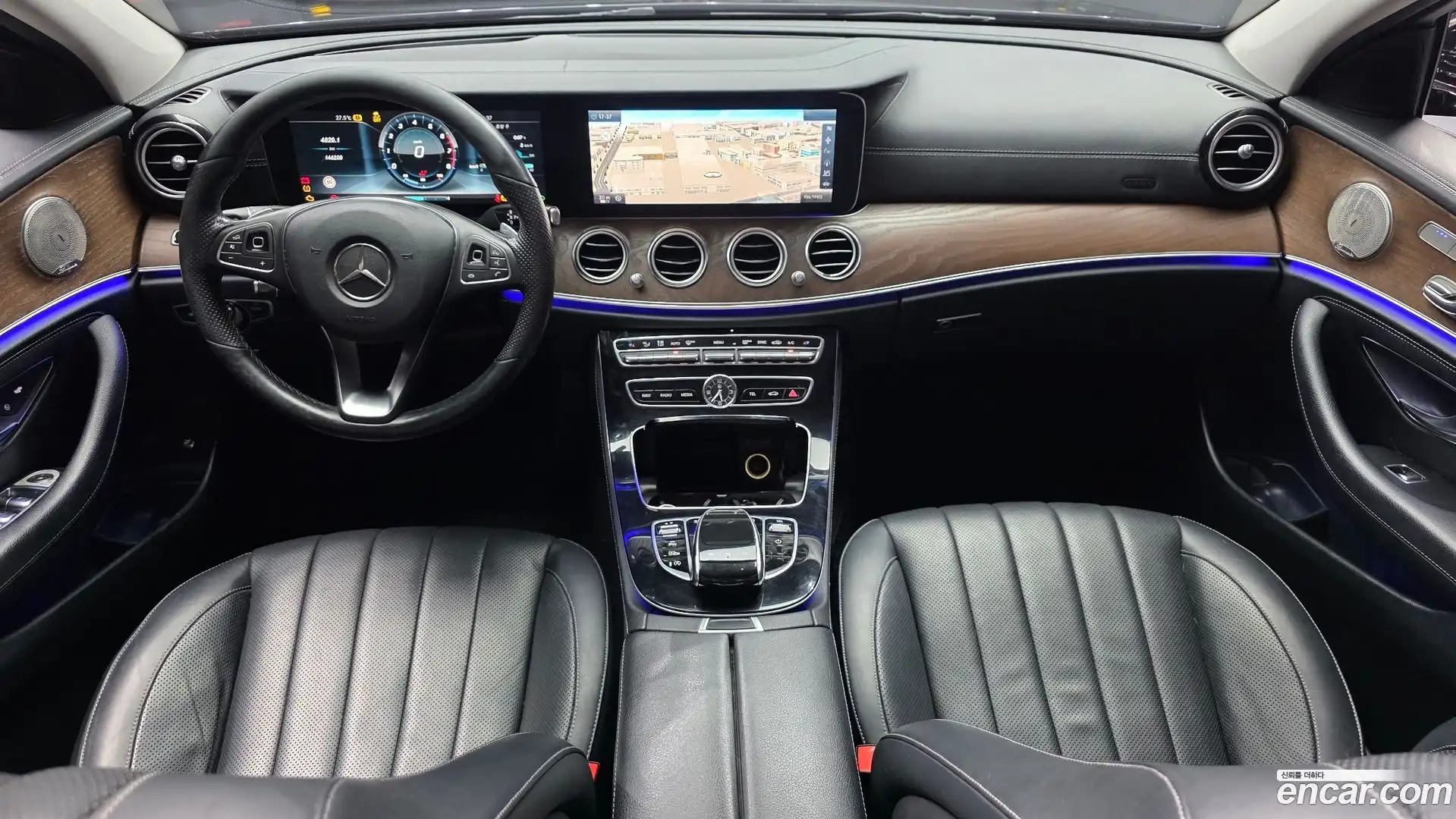 E-Class Mercedes-Benz 2017.5-INNER-007