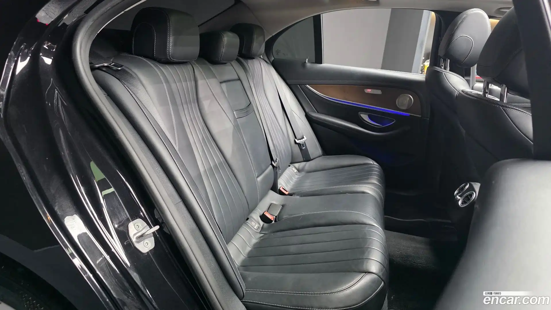 E-Class Mercedes-Benz 2017.5-OPTION-016