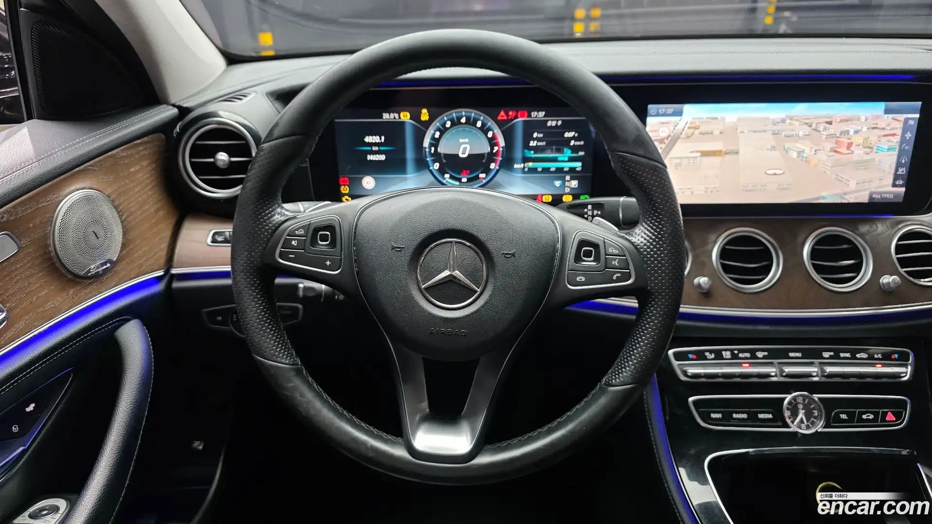 E-Class Mercedes-Benz 2017.5-OPTION-017