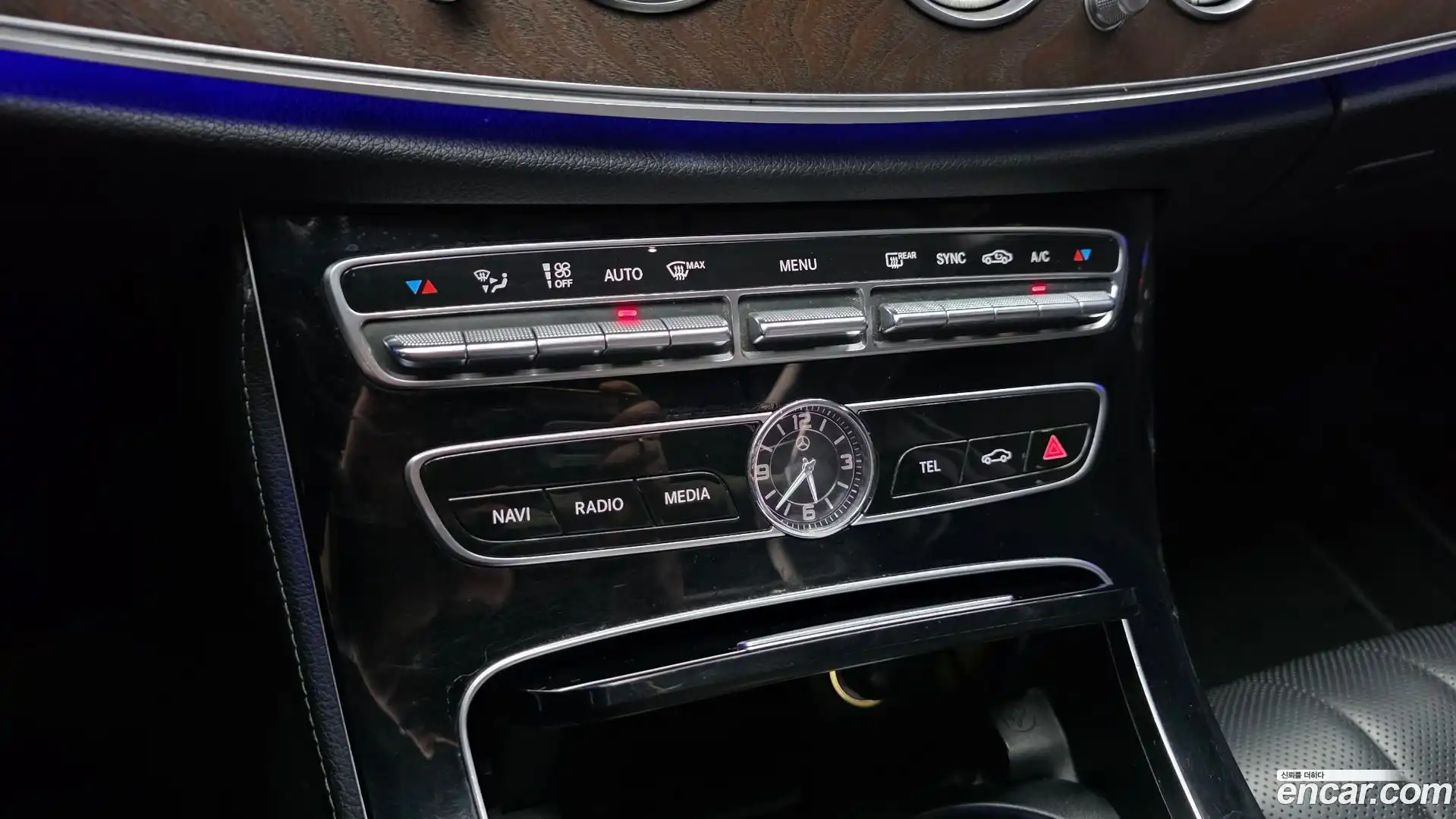 E-Class Mercedes-Benz 2017.5-OPTION-021