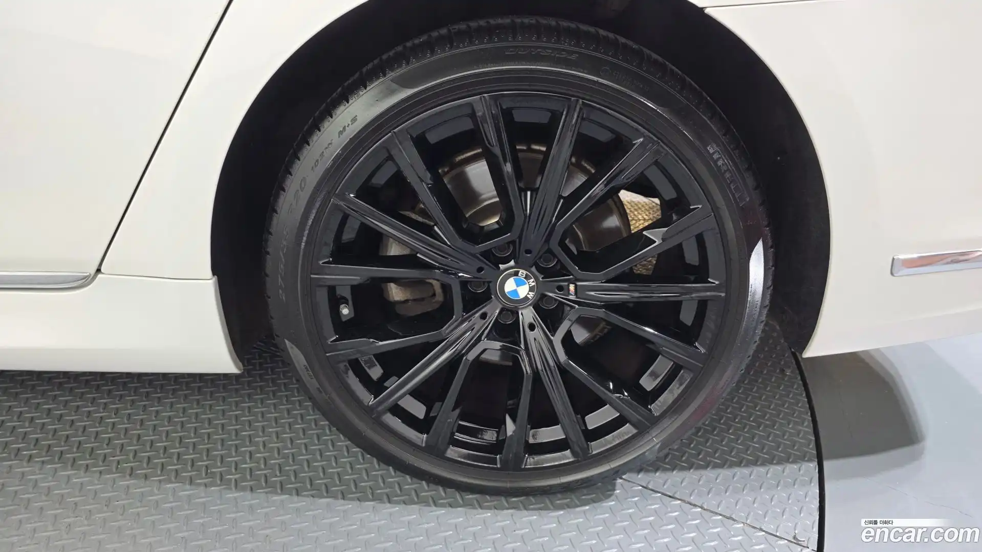 7-Series BMW 2021.3-OUTER-031