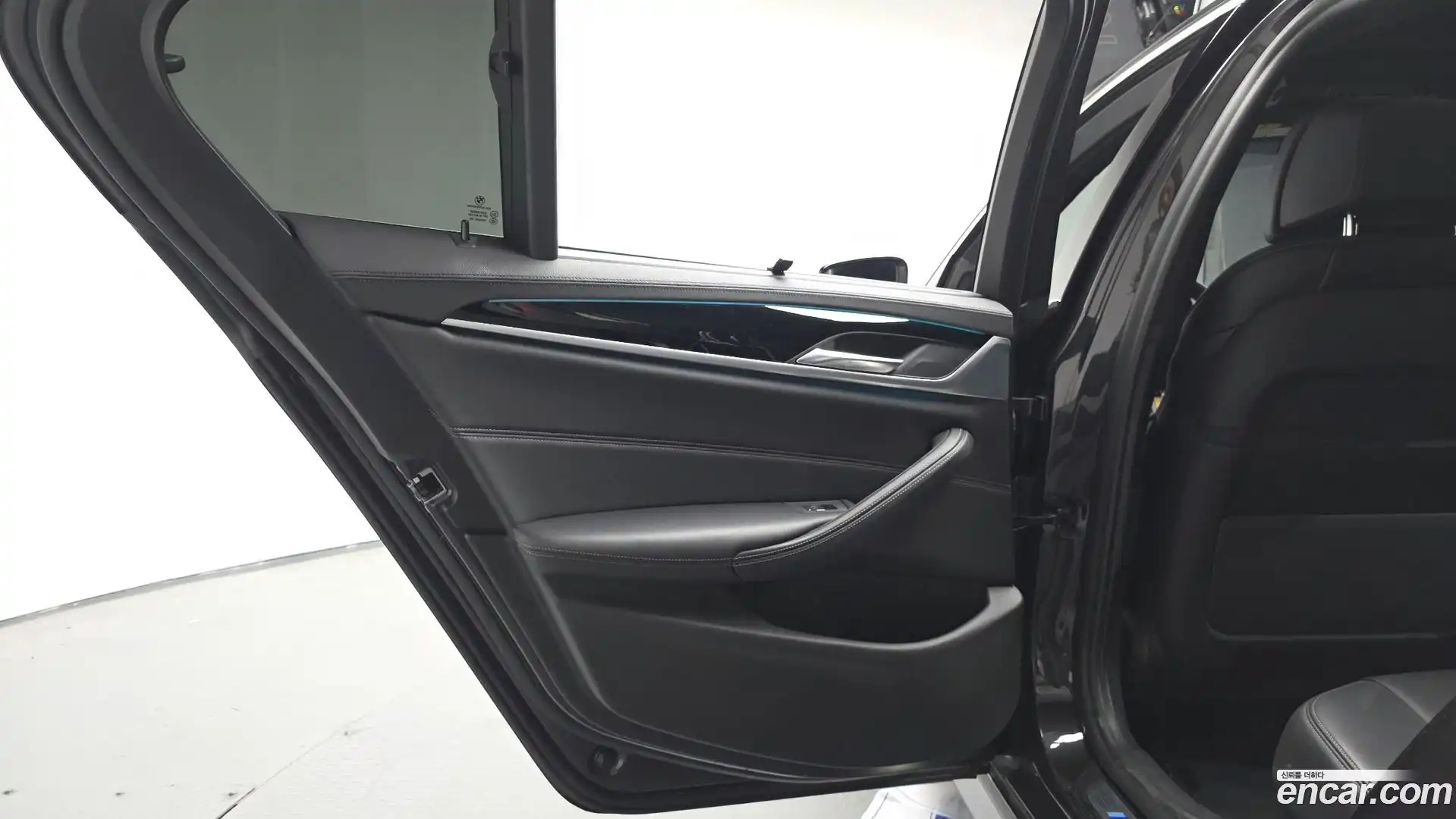 5-Series BMW 2019.7-INNER-035