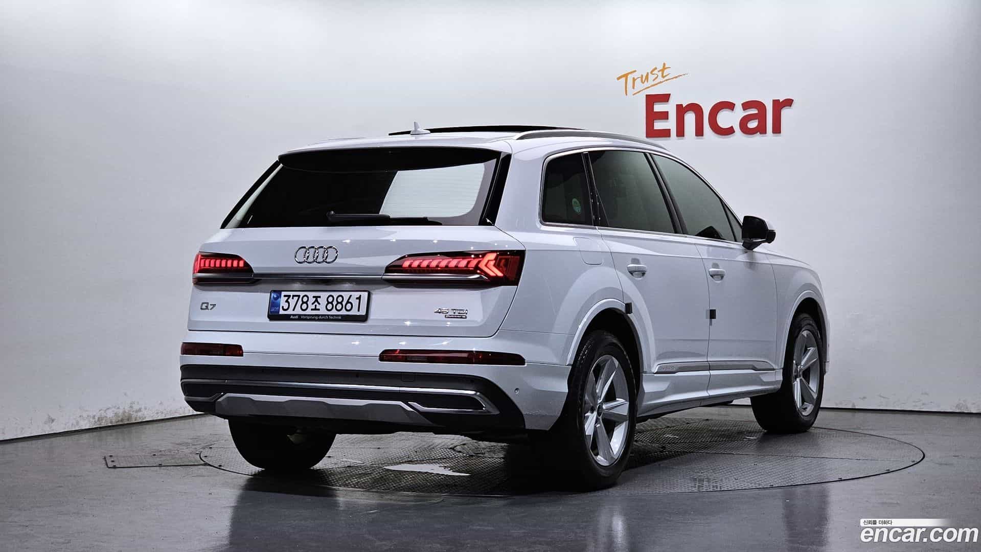 Q7 Audi 2021.9-OUTER-002