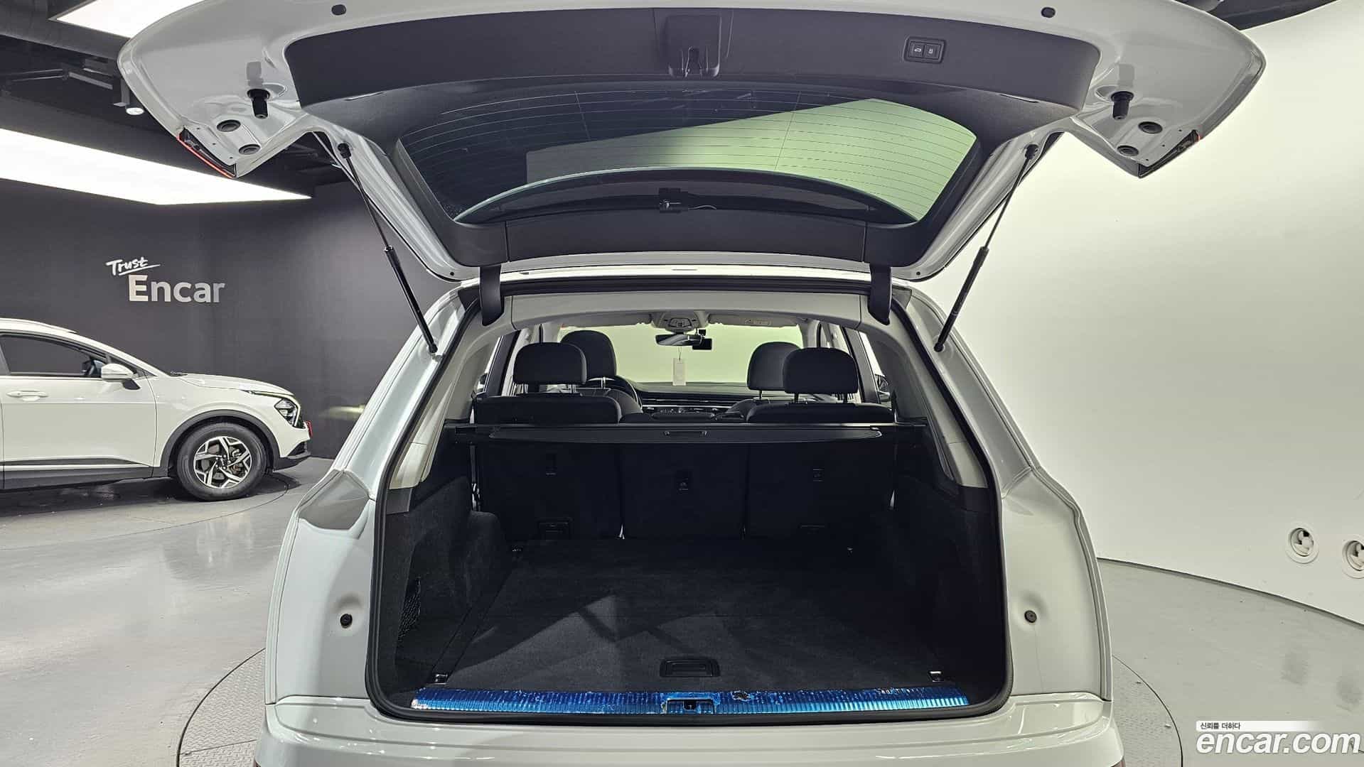 Q7 Audi 2021.9-OPTION-024