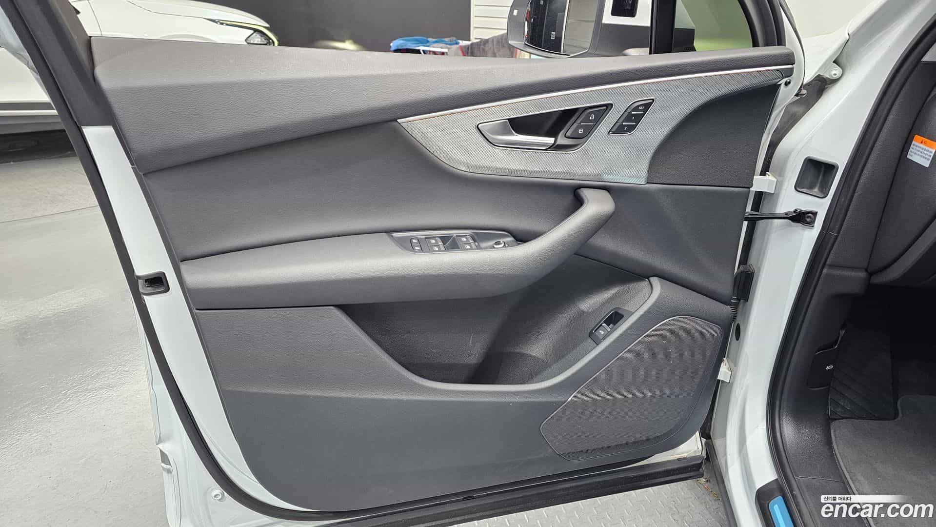 Q7 Audi 2021.9-INNER-034