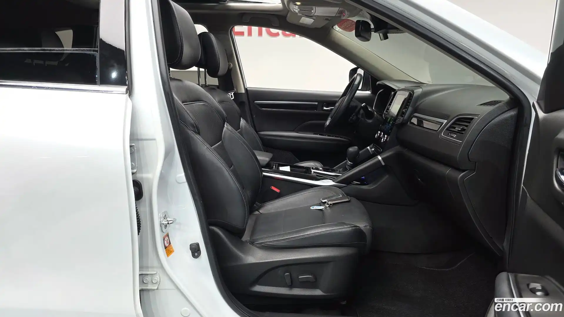 QM6 Renault Korea 2017.0-INNER-036
