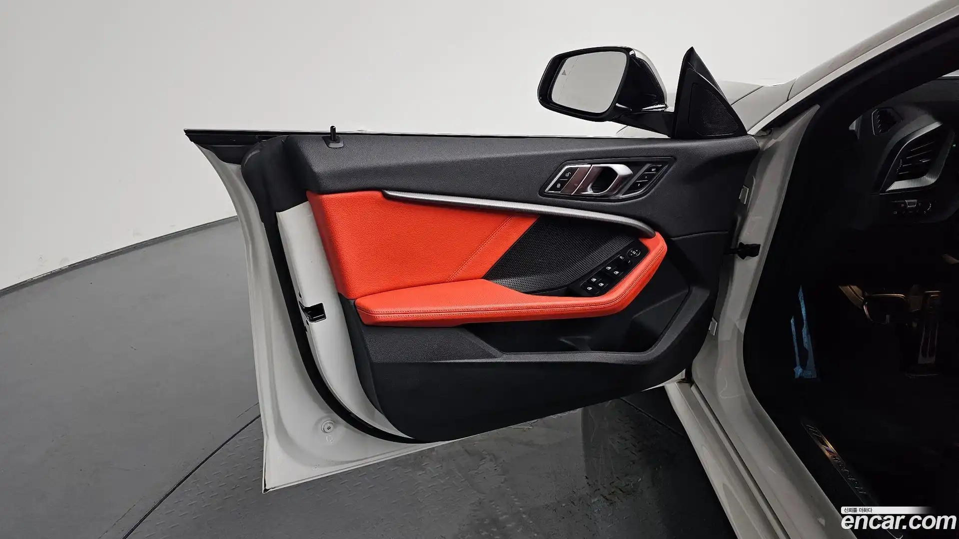 2-Series BMW 2022.7-INNER-034