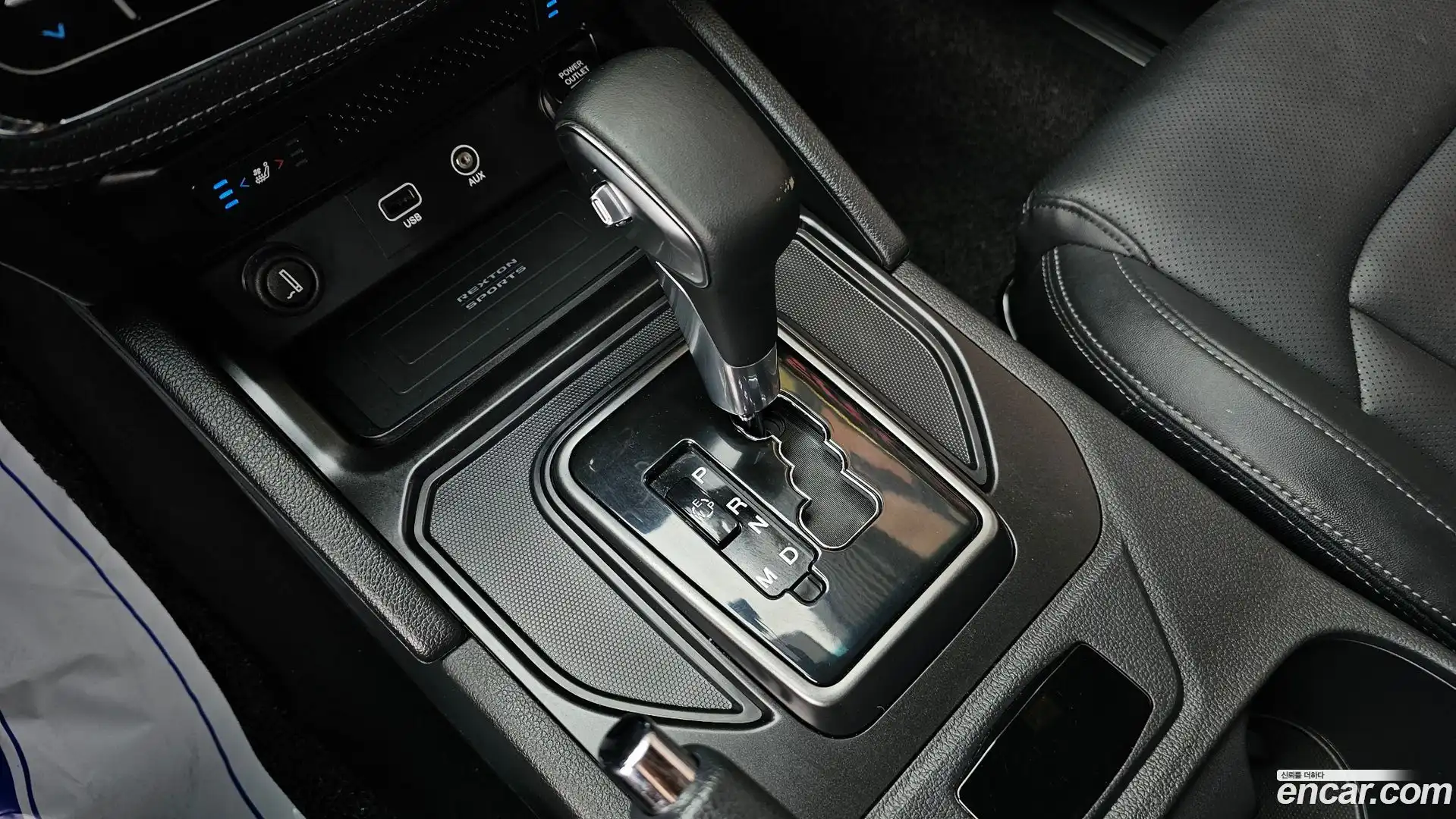 Rexton KG Mobility 2021.7-INNER-009
