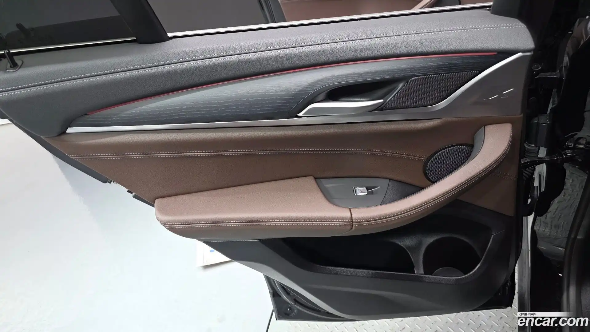 X4 BMW 2025.2-INNER-035