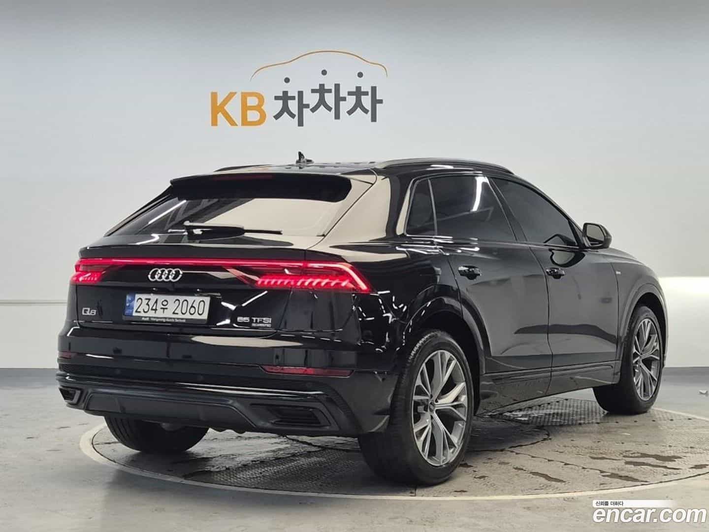 Q8 Audi 2022.5-OUTER-003