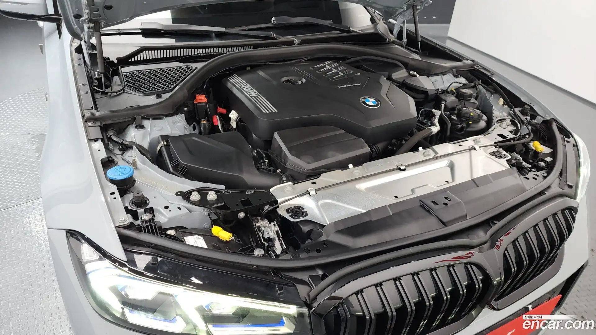 3-Series BMW 2023.0-OUTER-006