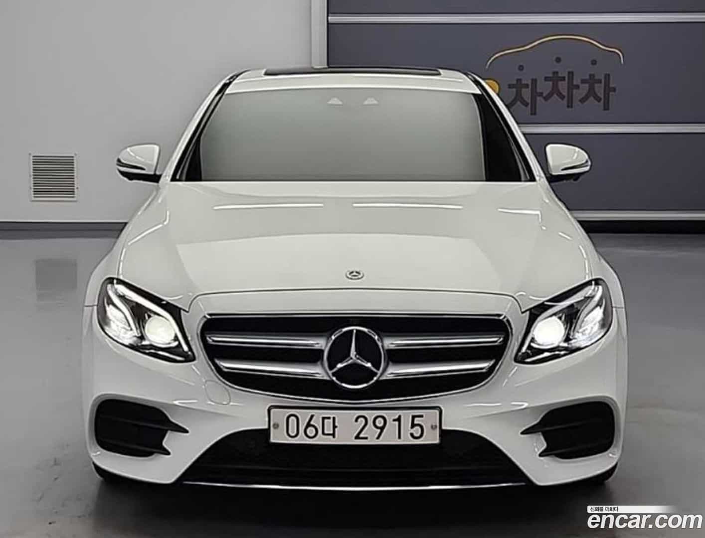 E-Class Mercedes-Benz 2018.8-OUTER-002