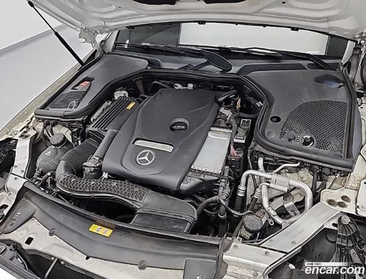 E-Class Mercedes-Benz 2018.8-OUTER-005