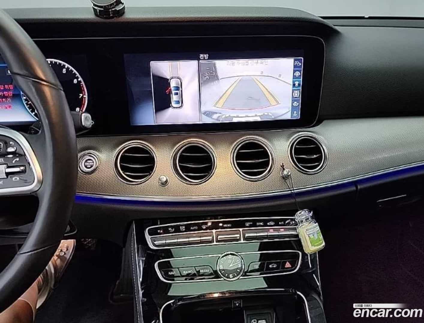 E-Class Mercedes-Benz 2018.8-INNER-010