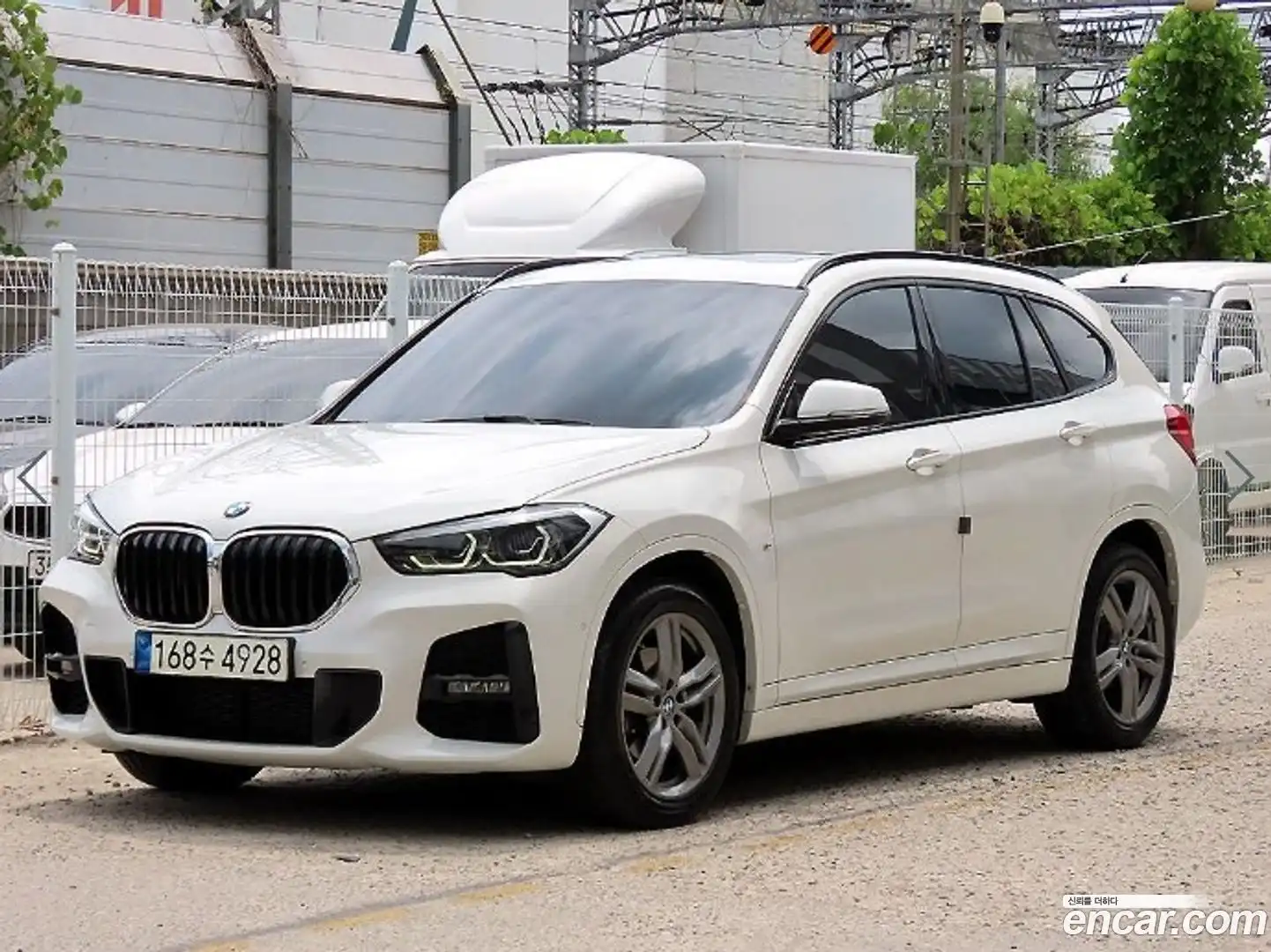 X1 BMW 2021.2-OUTER-002