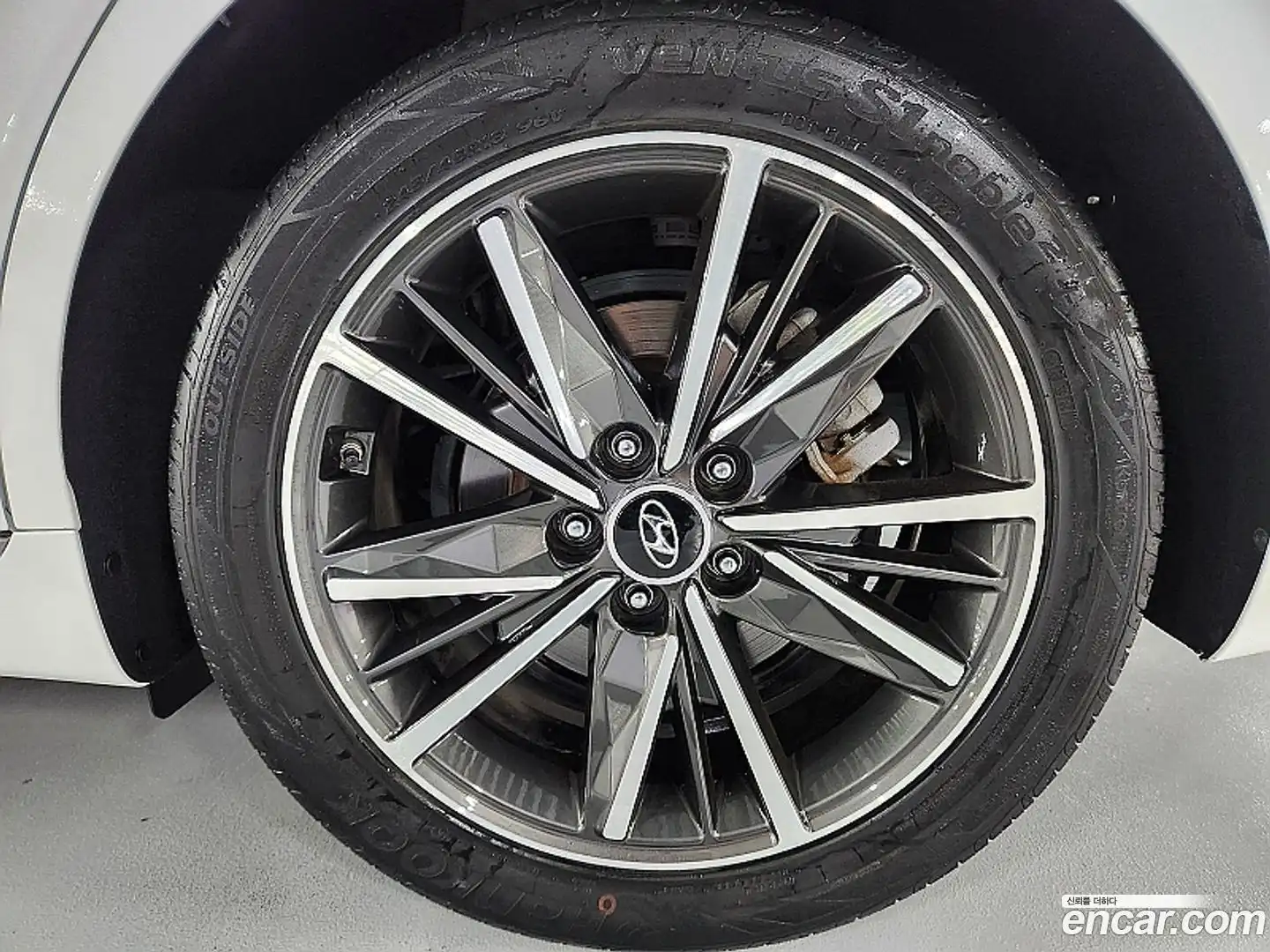 Grandeur Hyundai 2022.4-OPTION-020