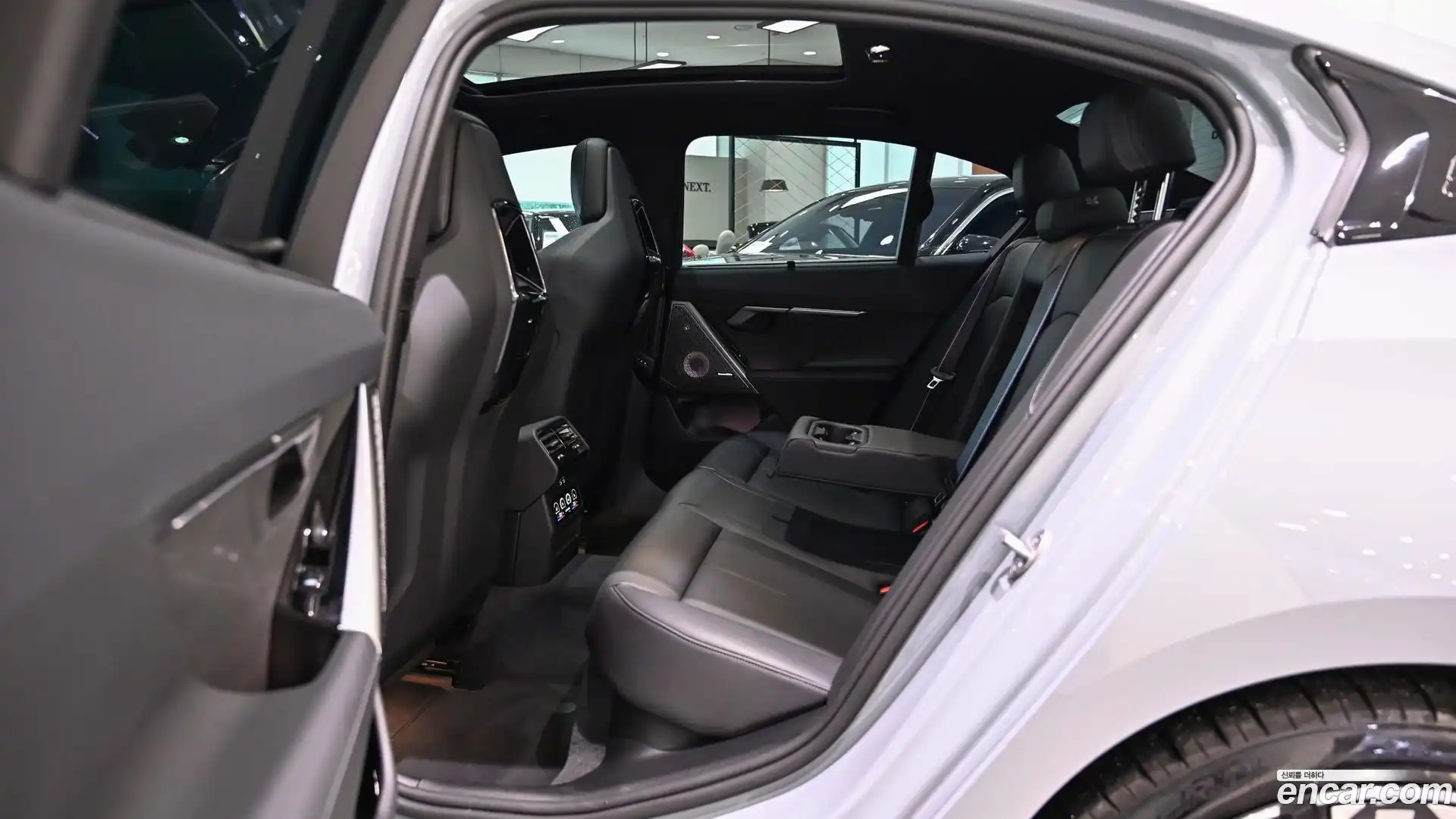 i5 BMW 2025.11-INNER-010