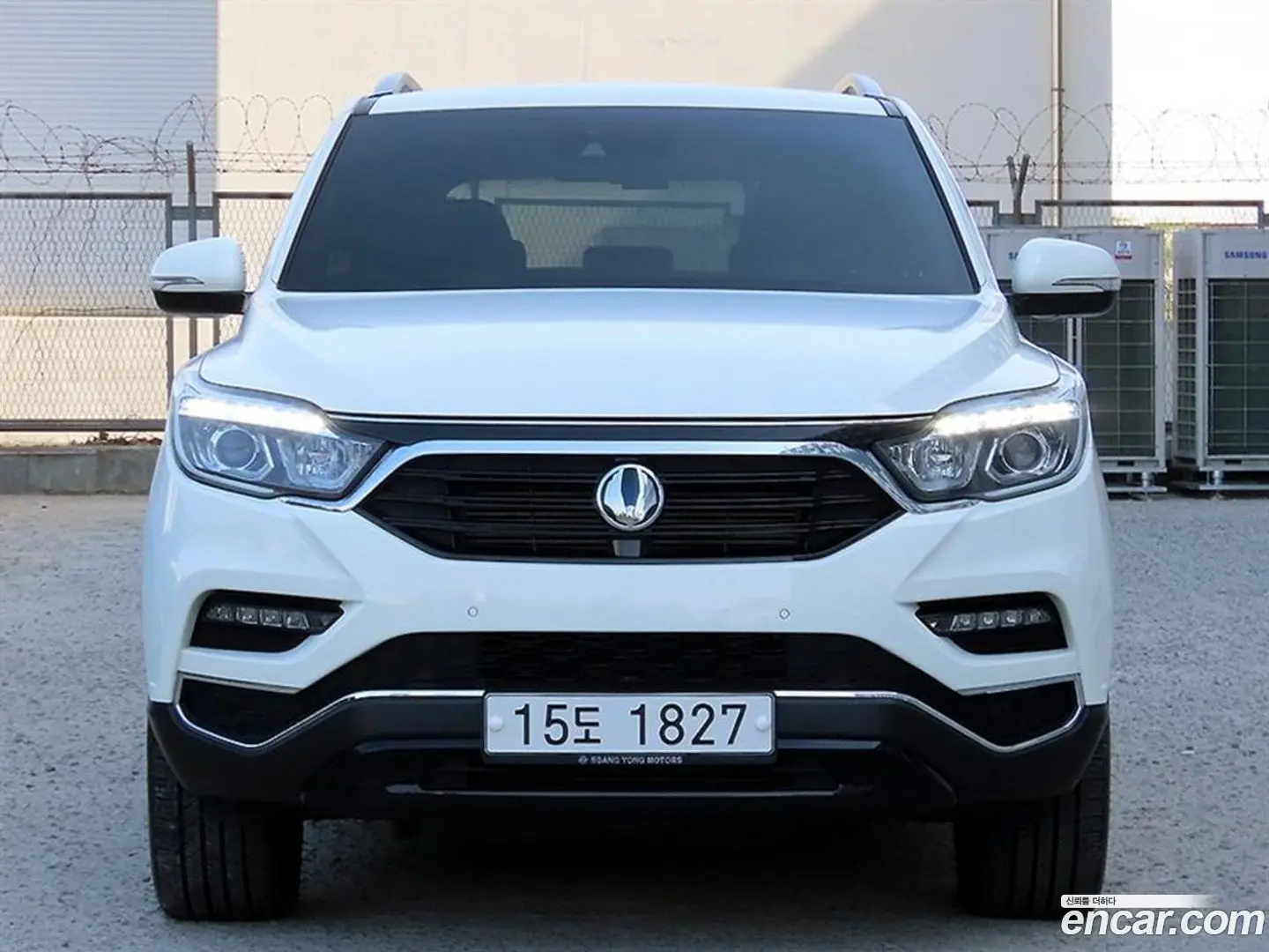 Main__Slider__Photo:Rexton KG Mobility 2017.5-0