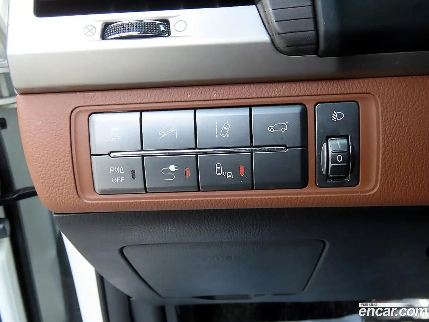 Rexton KG Mobility 2017.5-OPTION-015