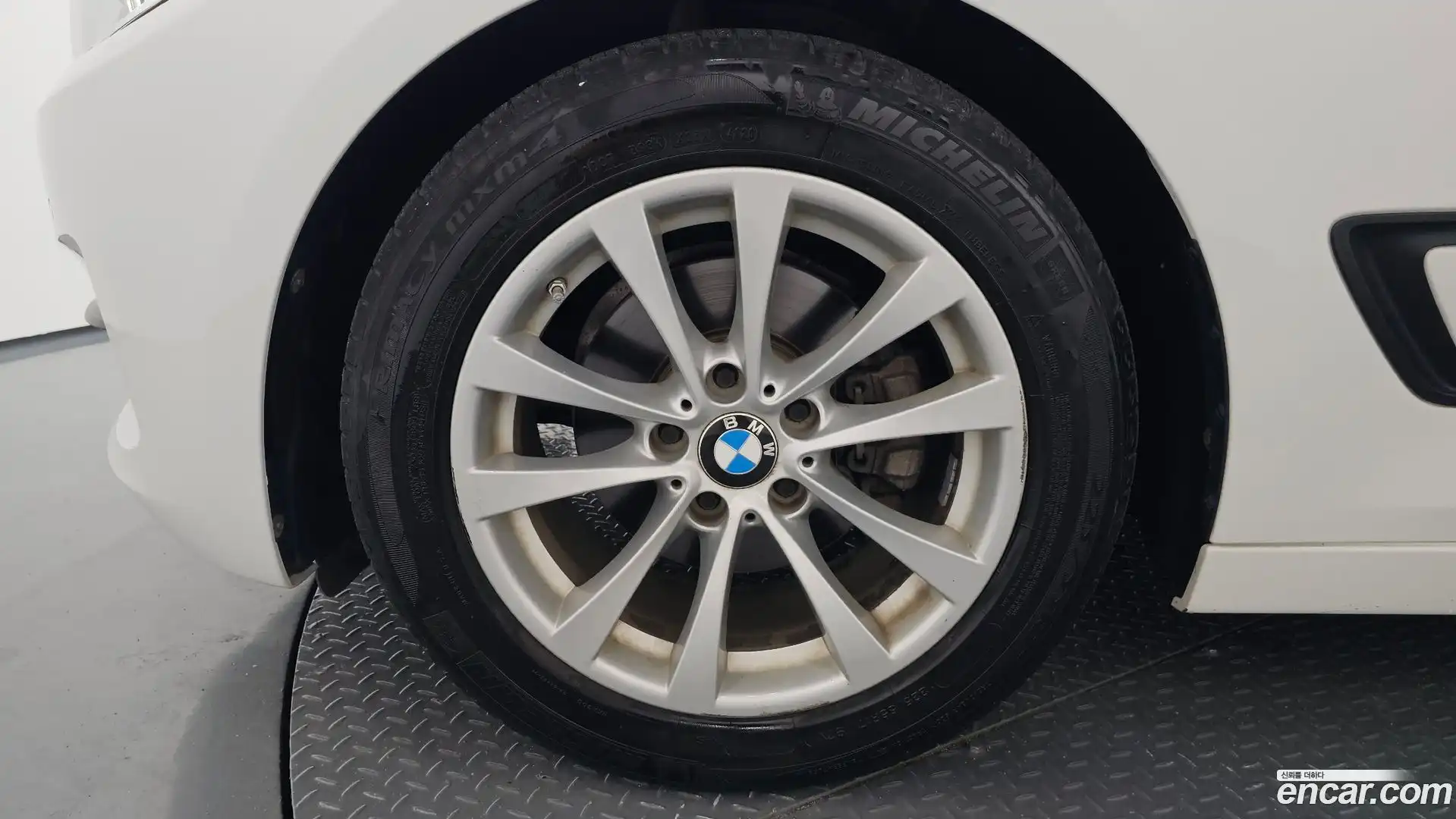 Gran Turismo BMW 2018.3-OUTER-005