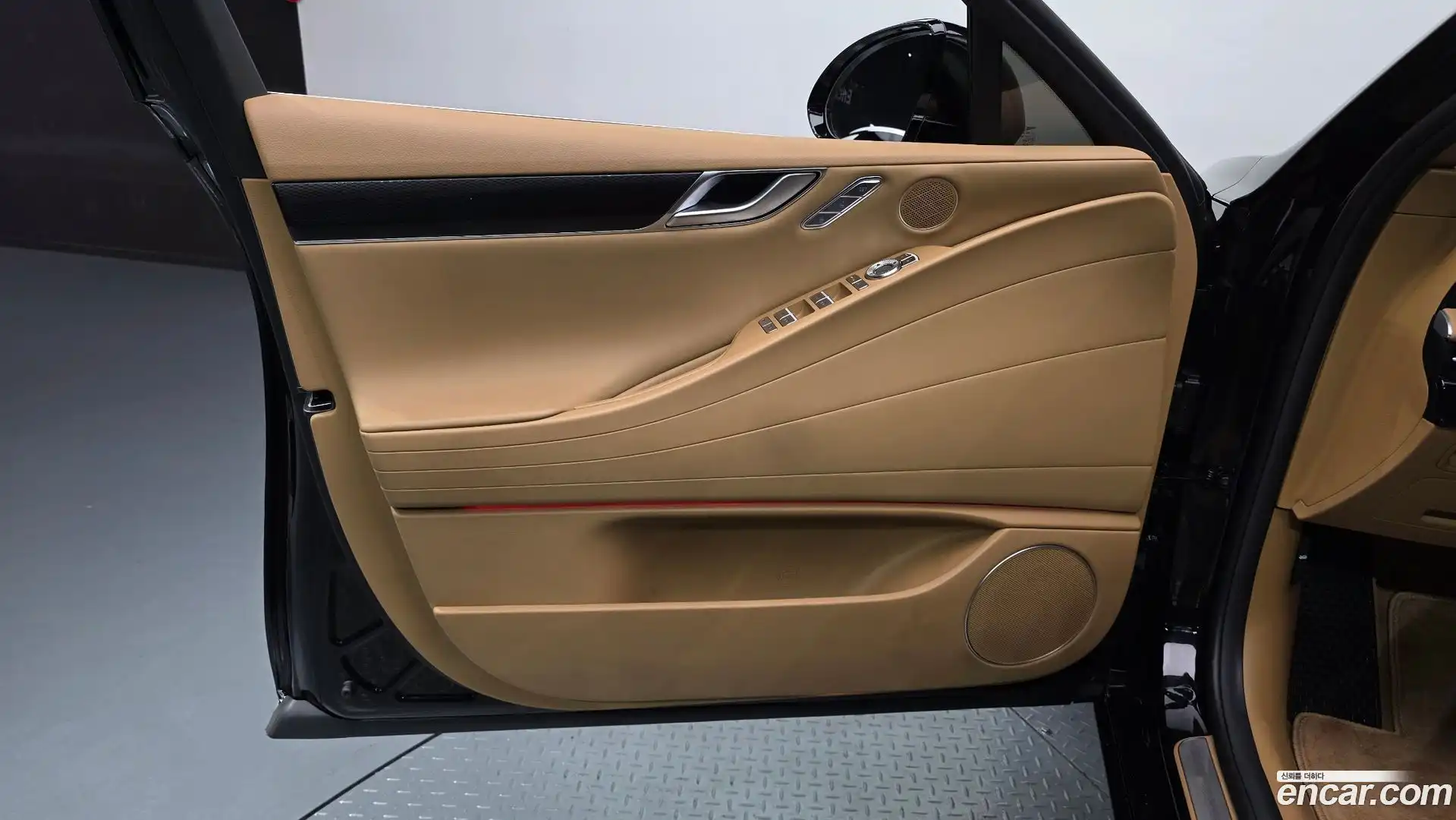 G80 Genesis 2024.6-INNER-034