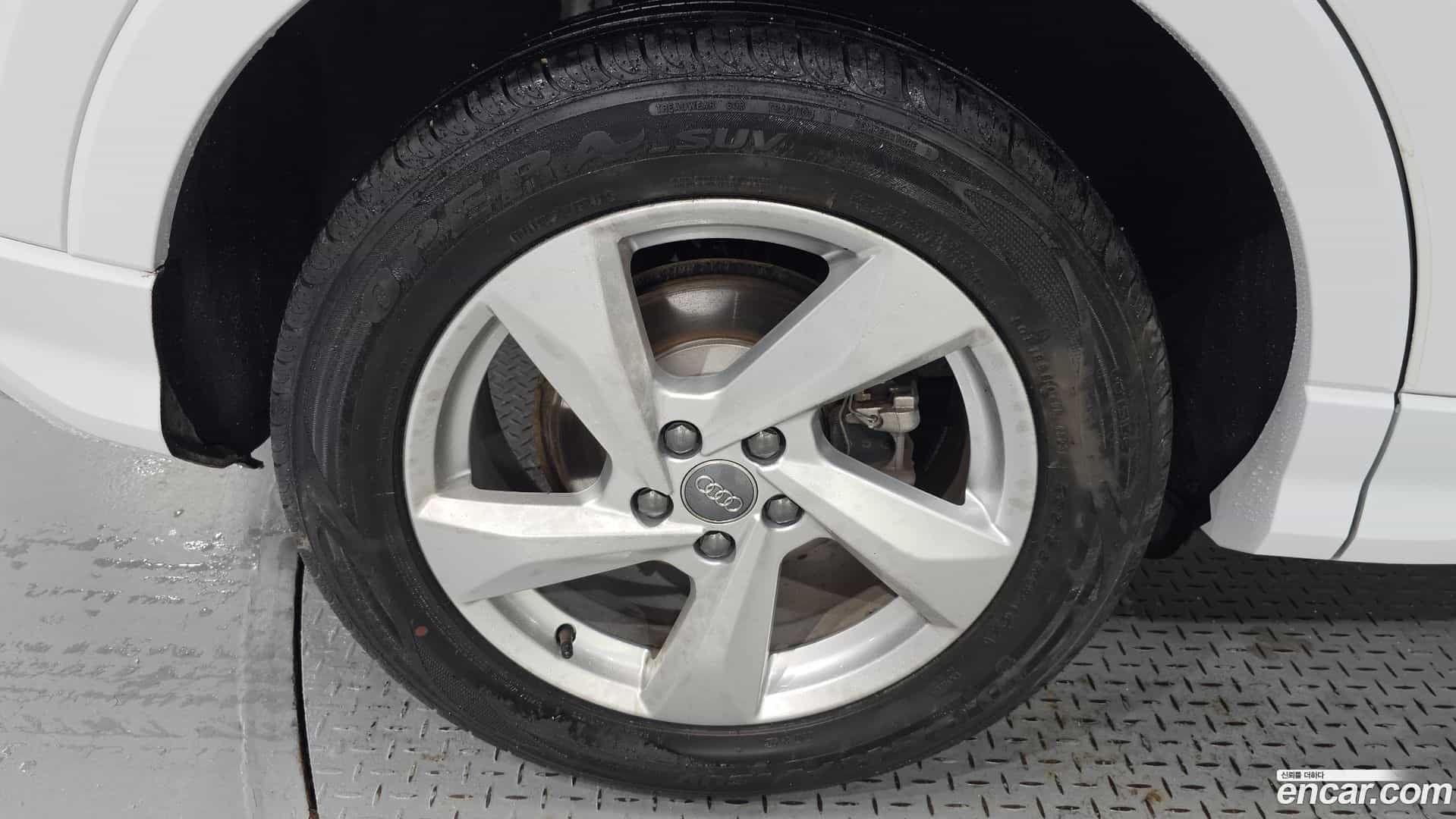 Q3 Audi 2020.10-OUTER-005