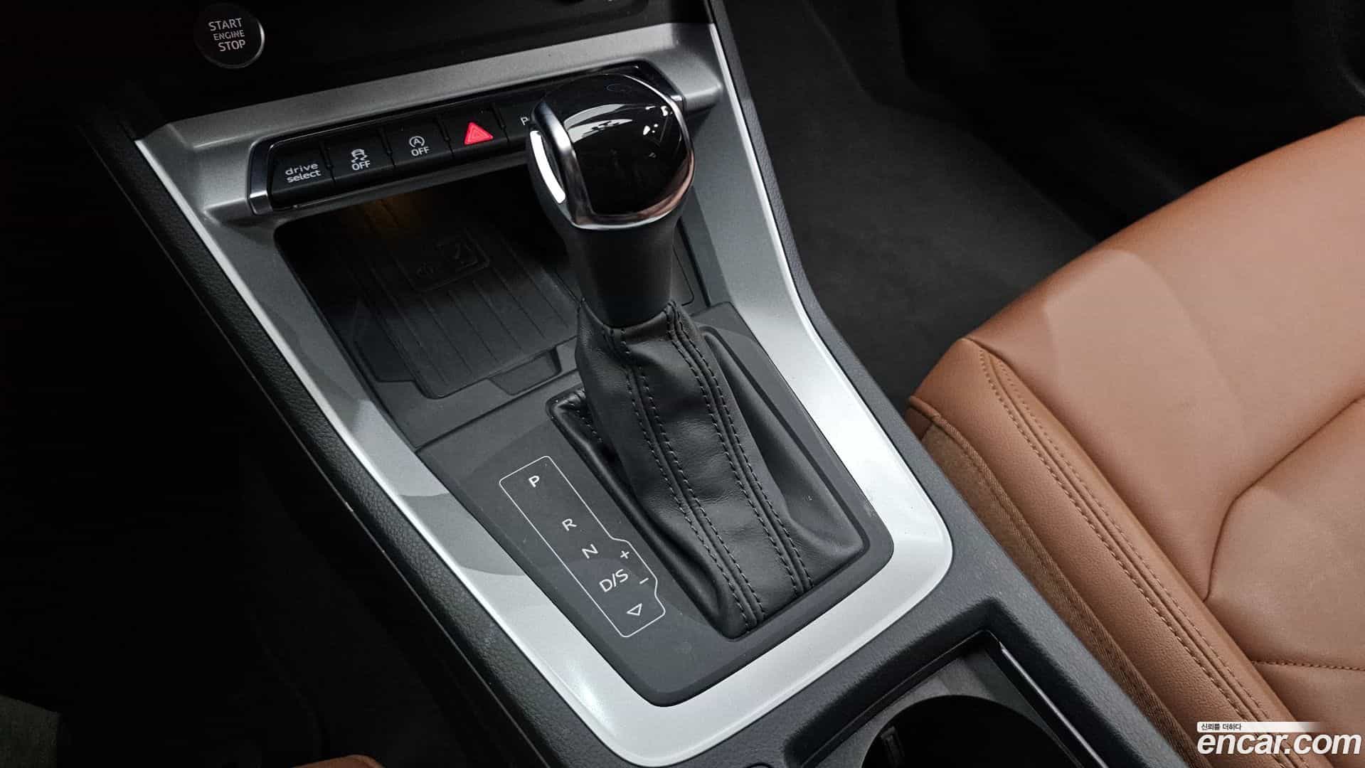 Q3 Audi 2020.10-INNER-009