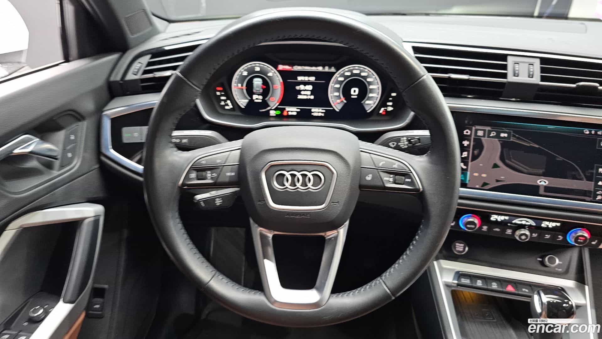 Q3 Audi 2020.10-OPTION-016