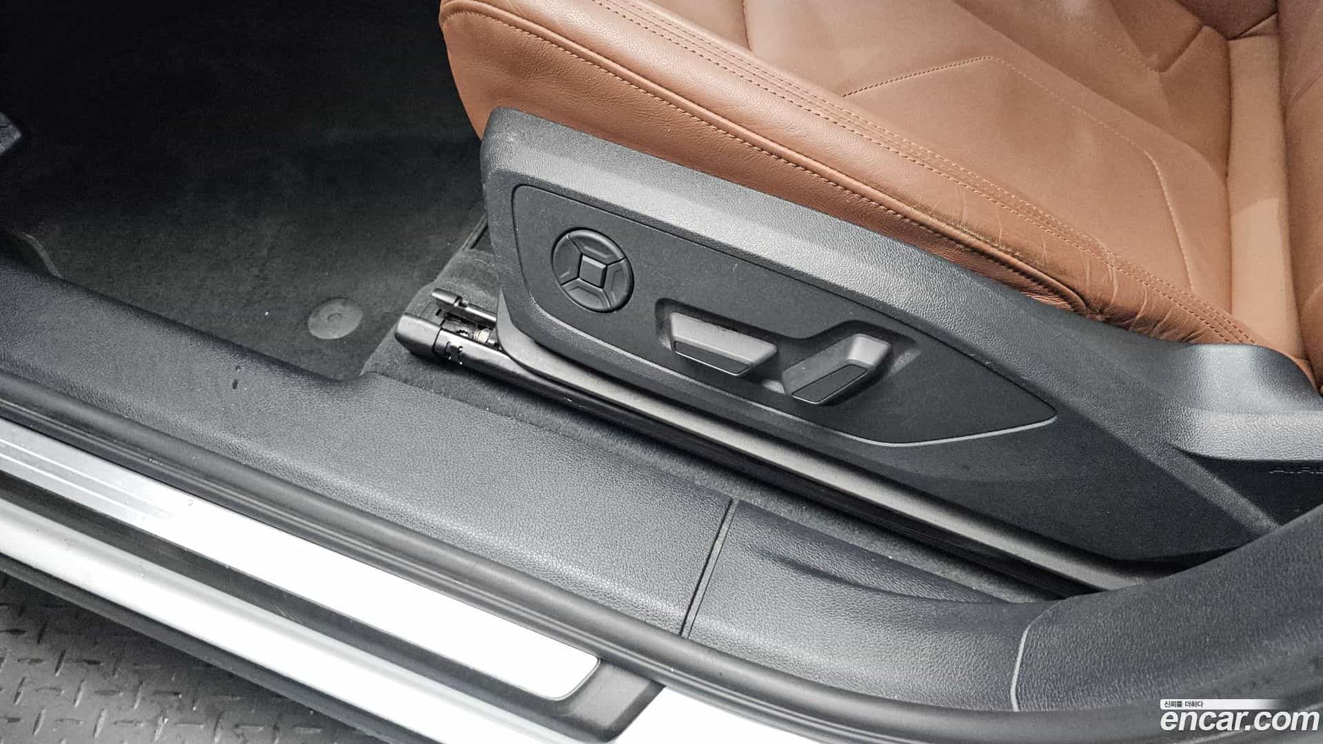 Q3 Audi 2020.10-OPTION-045