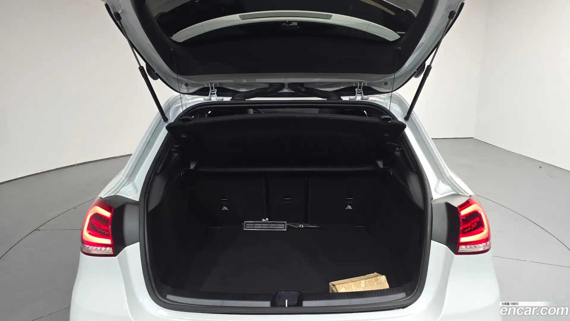 A-Class Mercedes-Benz 2023.5-OPTION-024