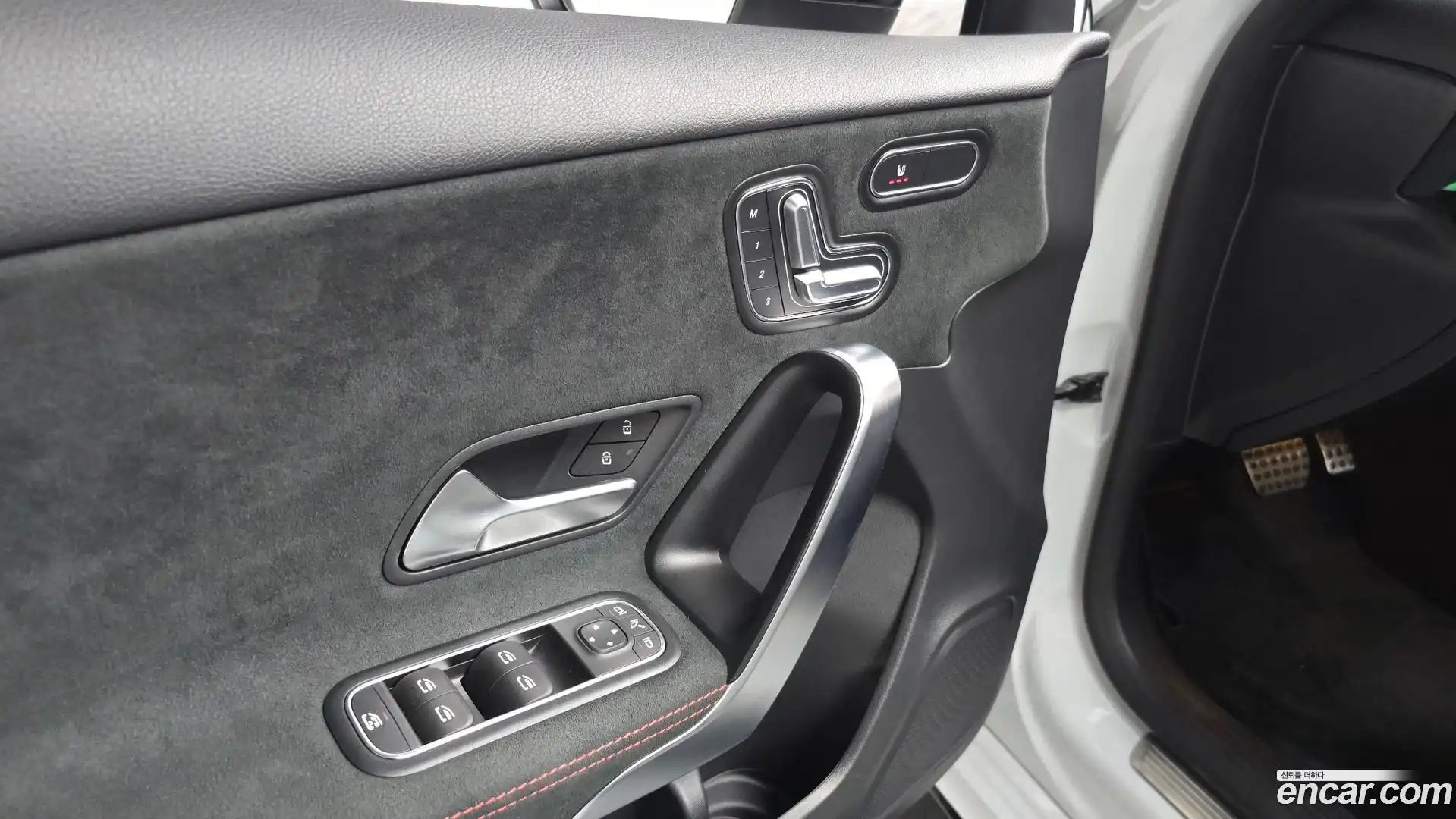 A-Class Mercedes-Benz 2023.5-OPTION-045
