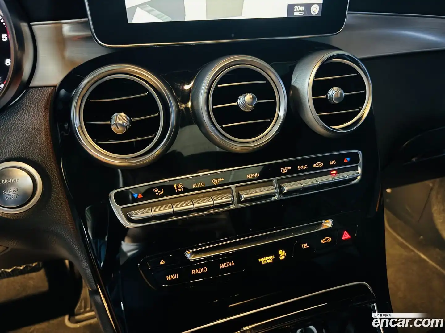 GLC-Class Mercedes-Benz 2018.5-OPTION-019