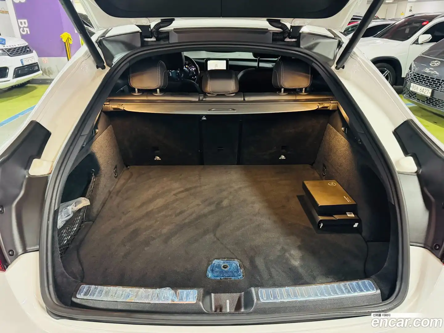 GLC-Class Mercedes-Benz 2018.5-OPTION-024