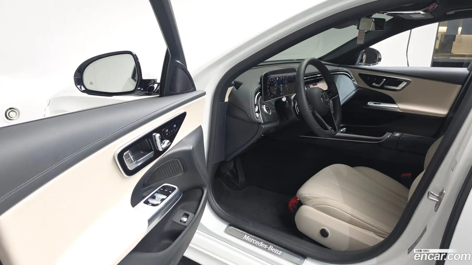 E-Class Mercedes-Benz 2026.3-INNER-010