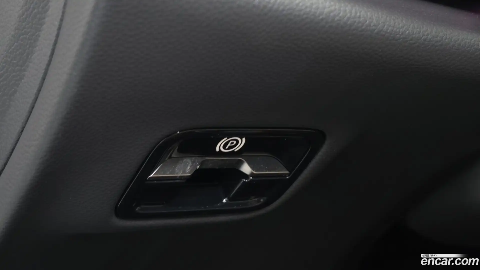 E-Class Mercedes-Benz 2026.3-OPTION-023