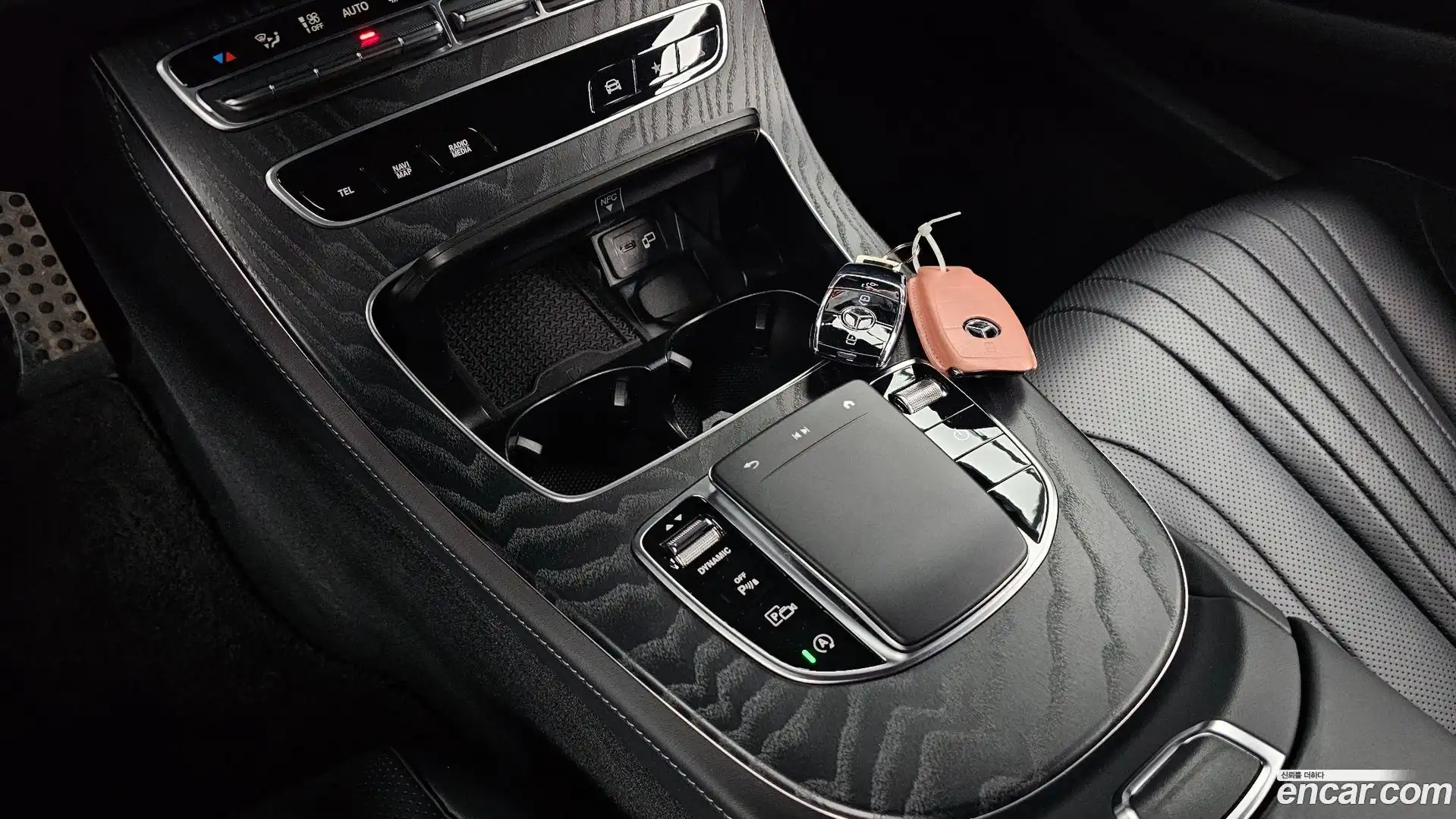 CLS-Class Mercedes-Benz 2023.9-INNER-009