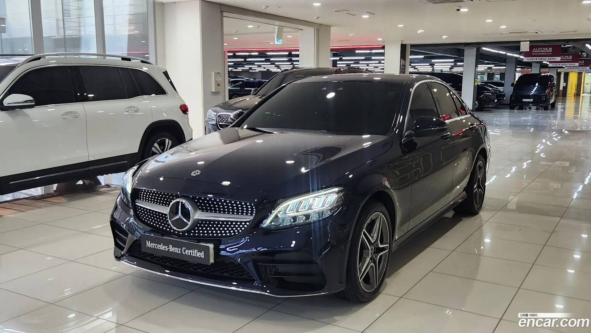 Main__Slider__Photo:C-Class Mercedes-Benz 2021.6-0