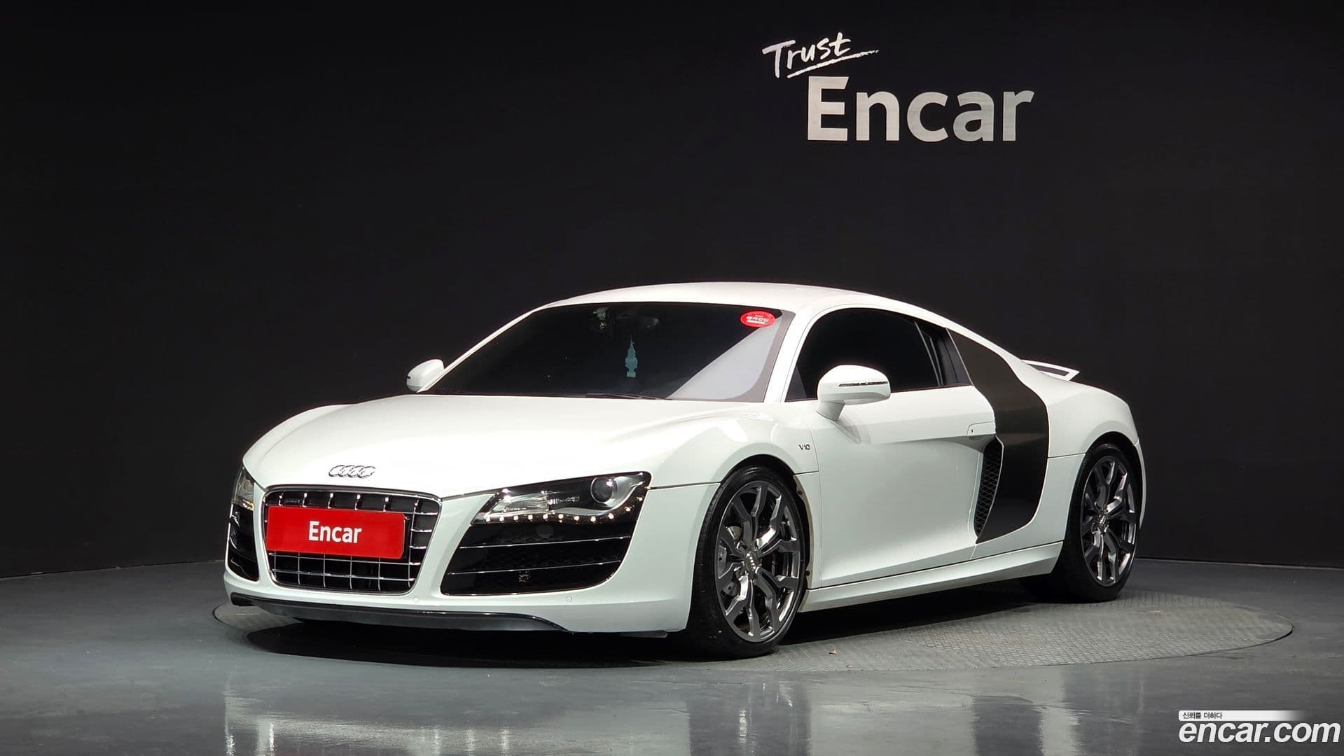 Main__Slider__Photo:R8 Audi 2012.0-0