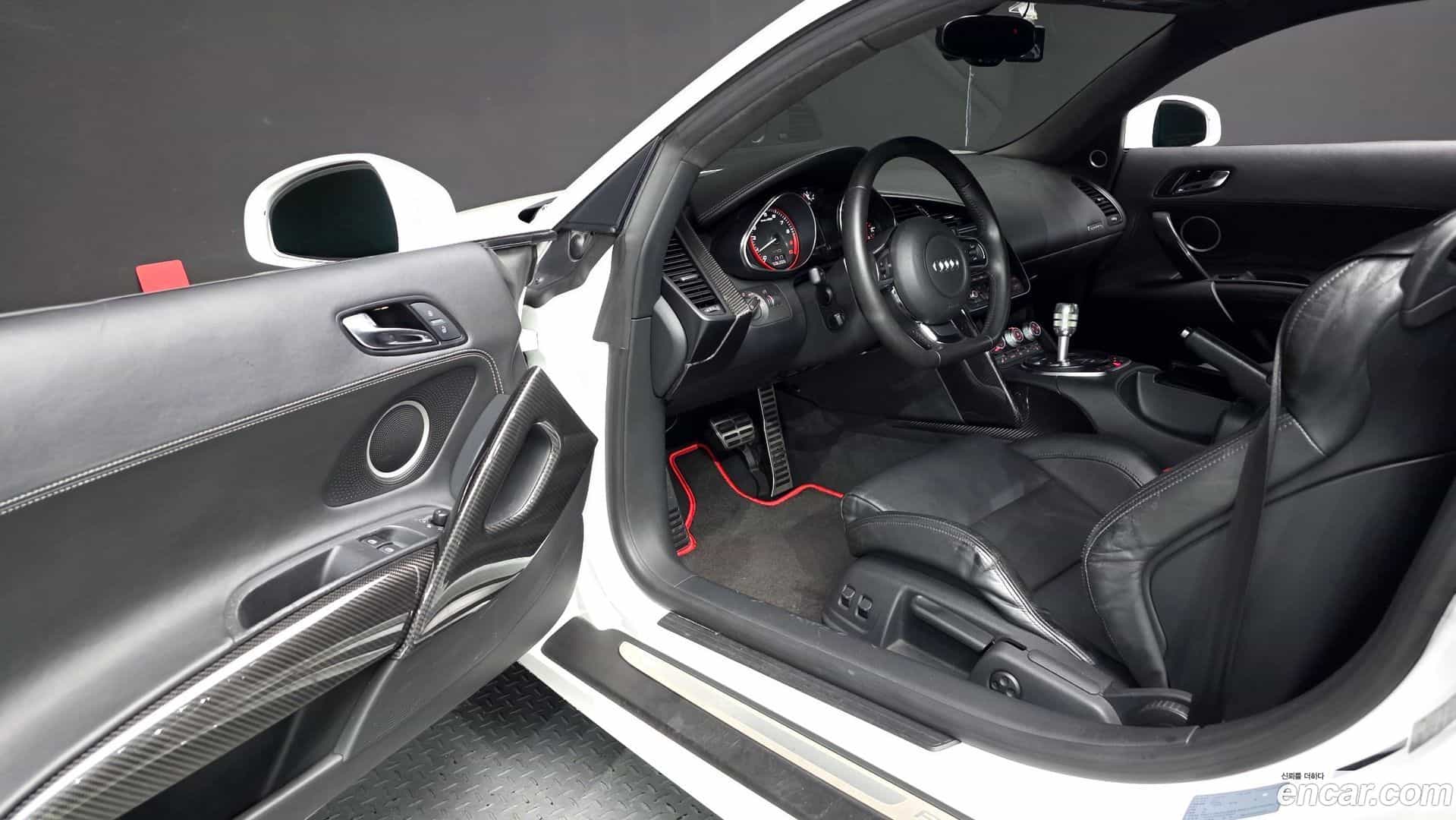 R8 Audi 2012.0-OPTION-015