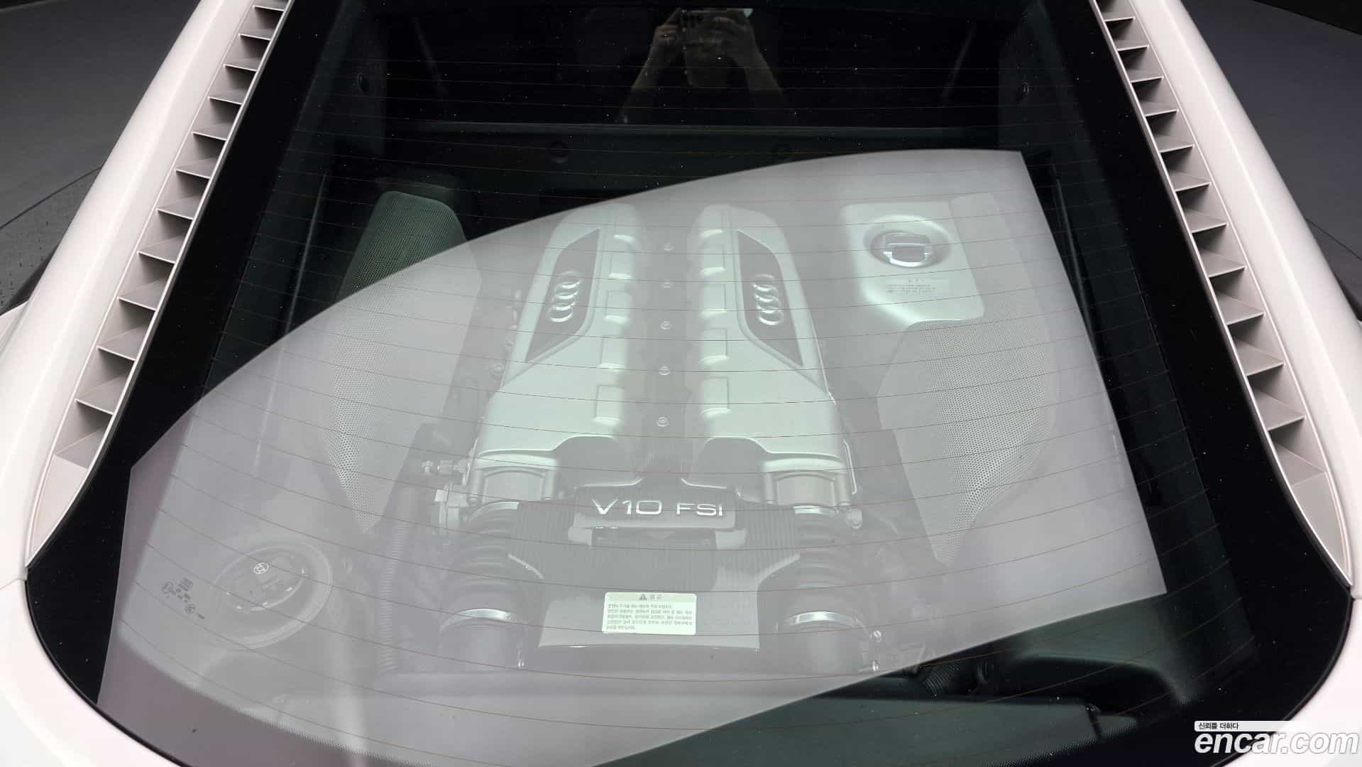 R8 Audi 2012.0-OPTION-024