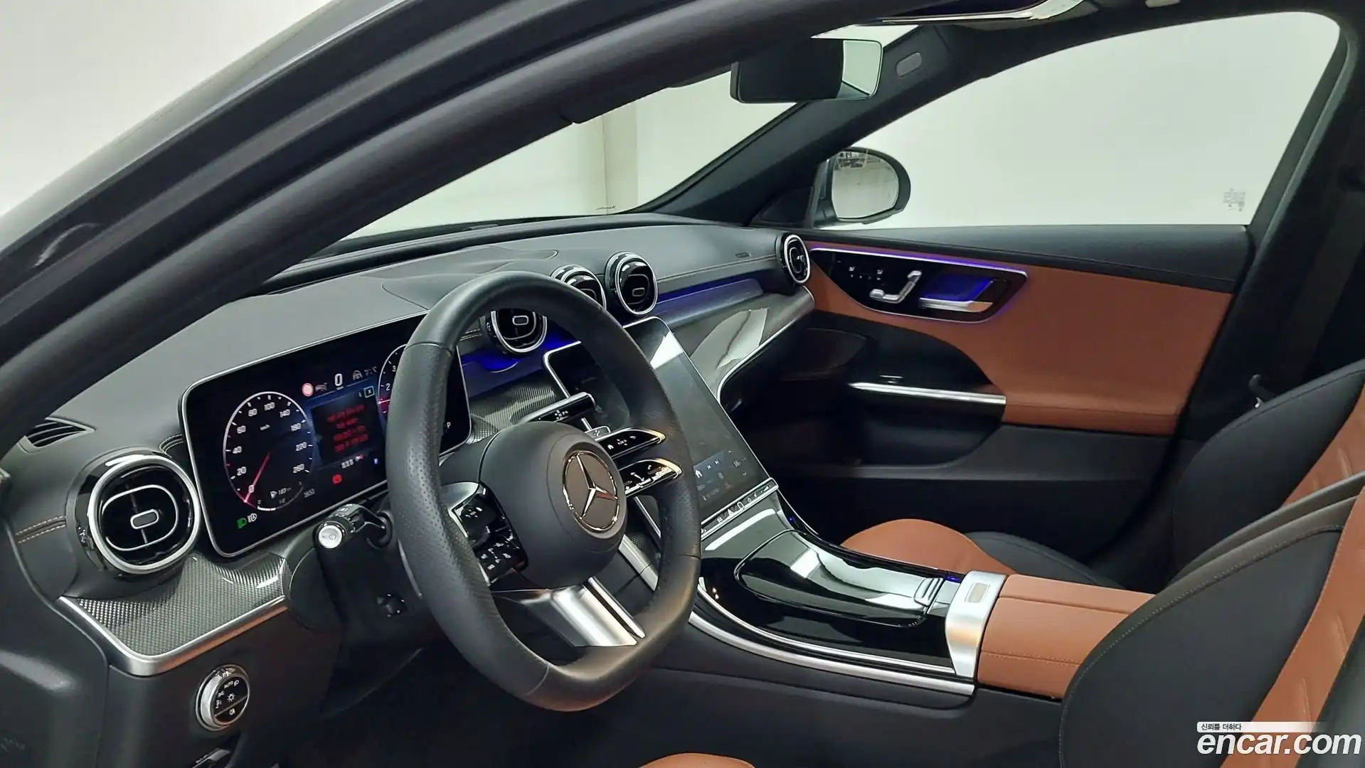 C-Class Mercedes-Benz 2024.6-OPTION-018